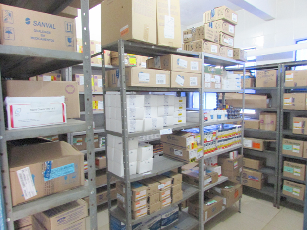 Prefeitura Municipal investe em medicamentos para a Farmácia de Todos em Rosário da Limeira (9).JPG